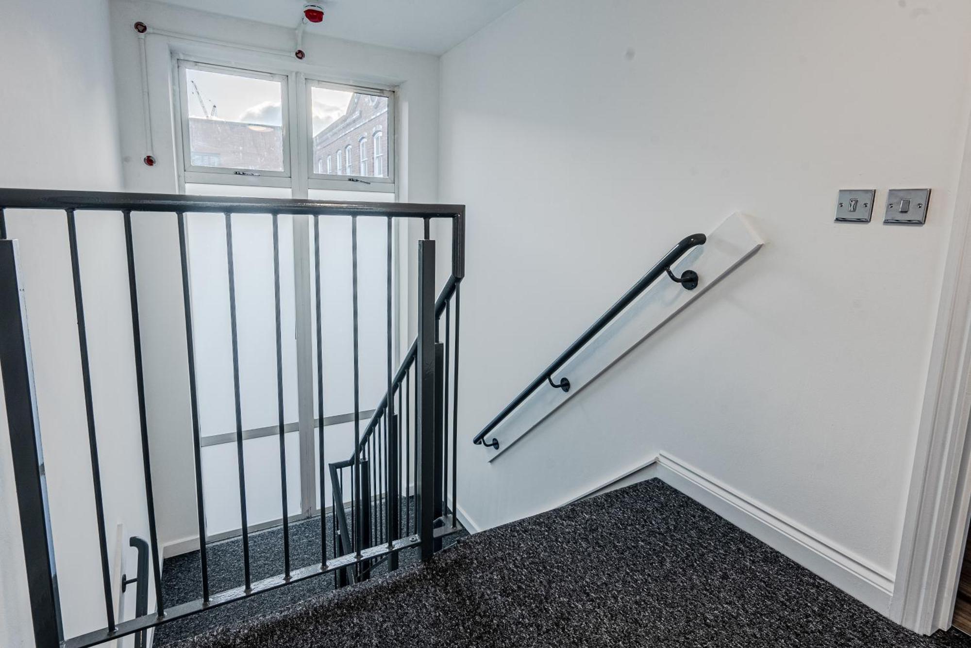 Apartment Stunning Three Bedroom Townhouse In The Jewellery Quarter, Centre Sleeps 5- Free Parking Birmingham